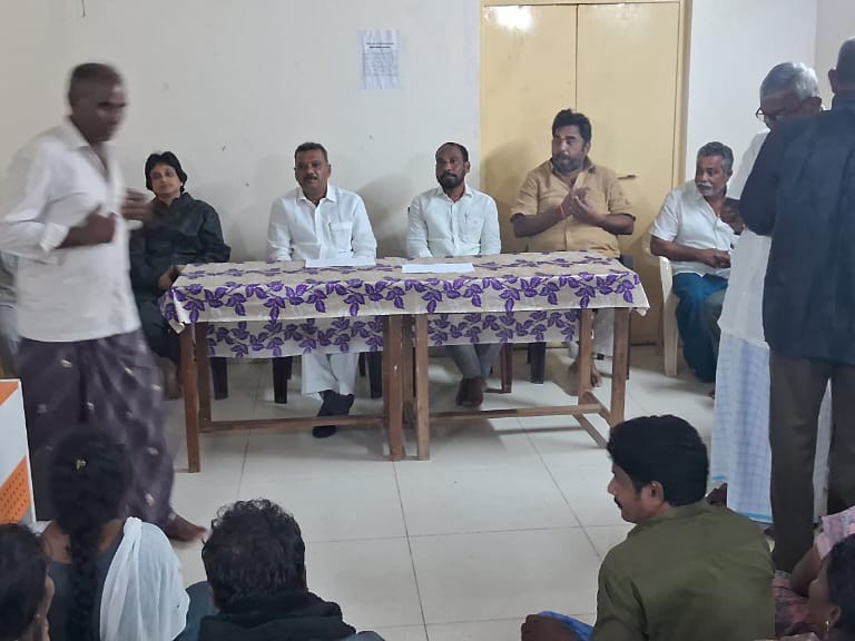 పునరావాస కేంద్రాలను సందర్శించిన తాడికొండ ఎమ్మెల్యే