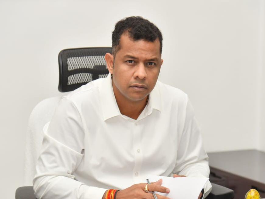 రేపు పాఠశాలలకు సెలవు: కలెక్టర్