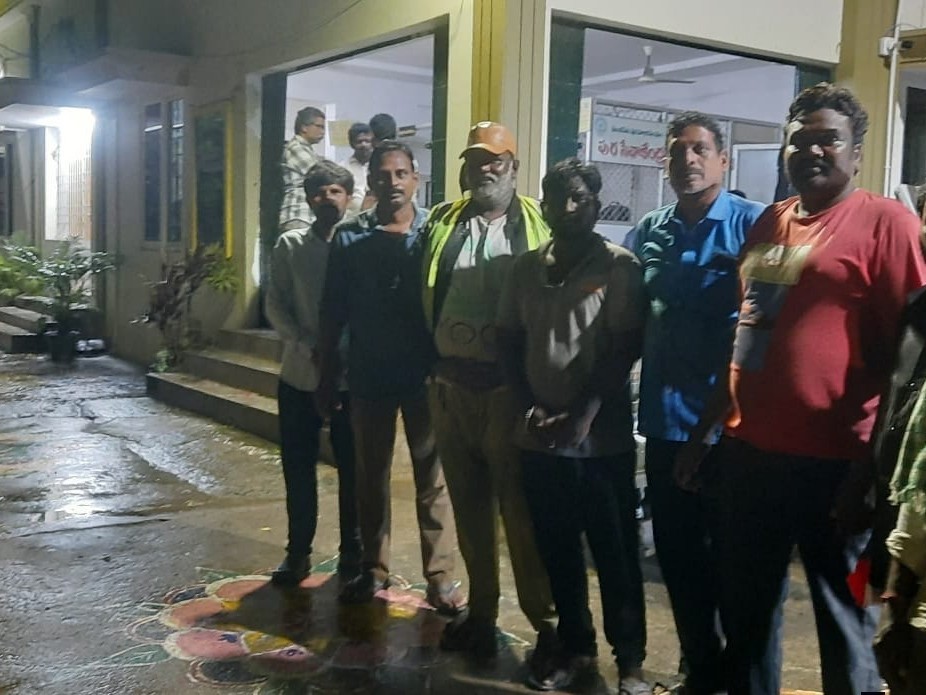 సిబ్బంది అప్రమత్తం.. రాత్రి  ఏ అవసరం వచ్చిన సిద్ధం