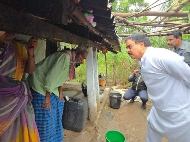 పునరావాస కేంద్రాలకు వెళ్లాలని మంత్రి విజ్ఞప్తి