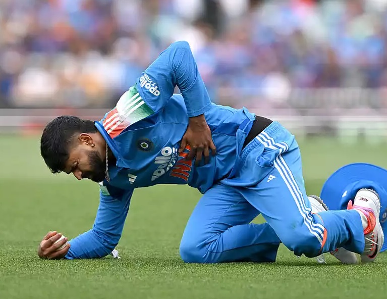 శ్రేయస్‌కు సర్జరీ అవసరం లేదు: బీసీసీఐ