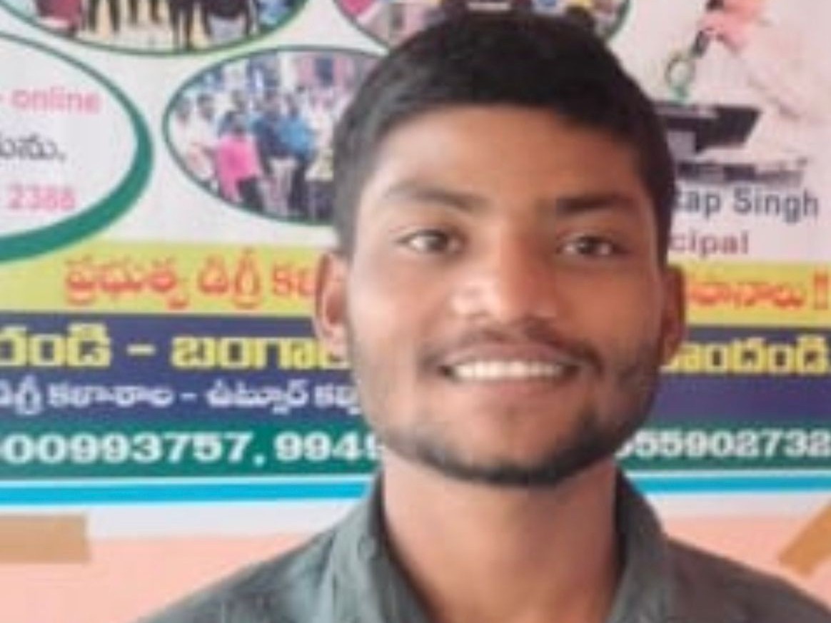 ఈనెల 30న విద్యాసంస్థల బంద్‌కు సహకరించాలి: SFI