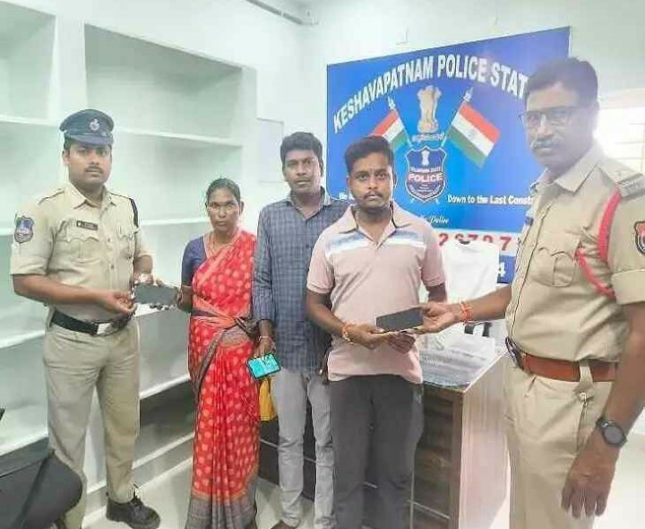 సీఈఐఆర్ ద్వారా ఫోన్ల రికవరీ