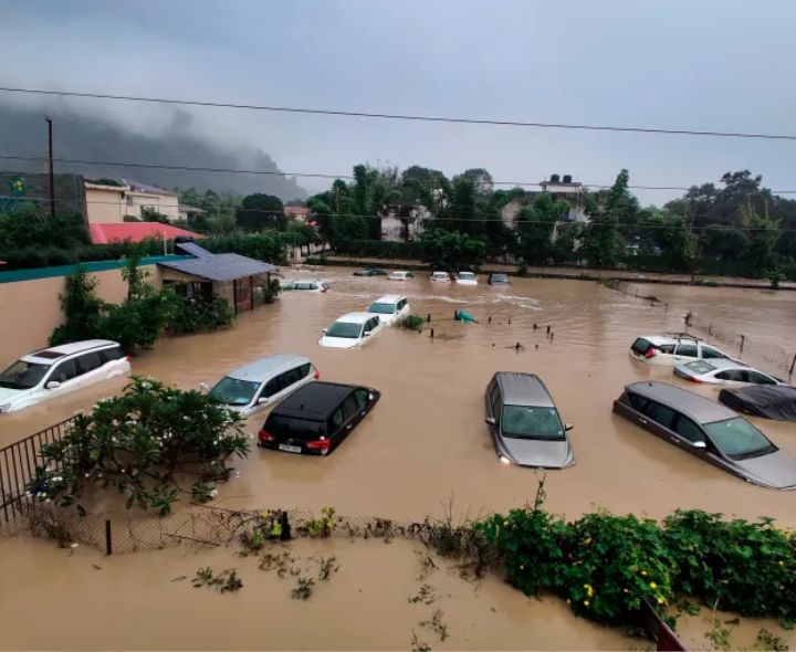 ALERT: తెలుగు రాష్ట్రాలకు ఫ్లాష్ ఫ్లడ్ ముప్పు
