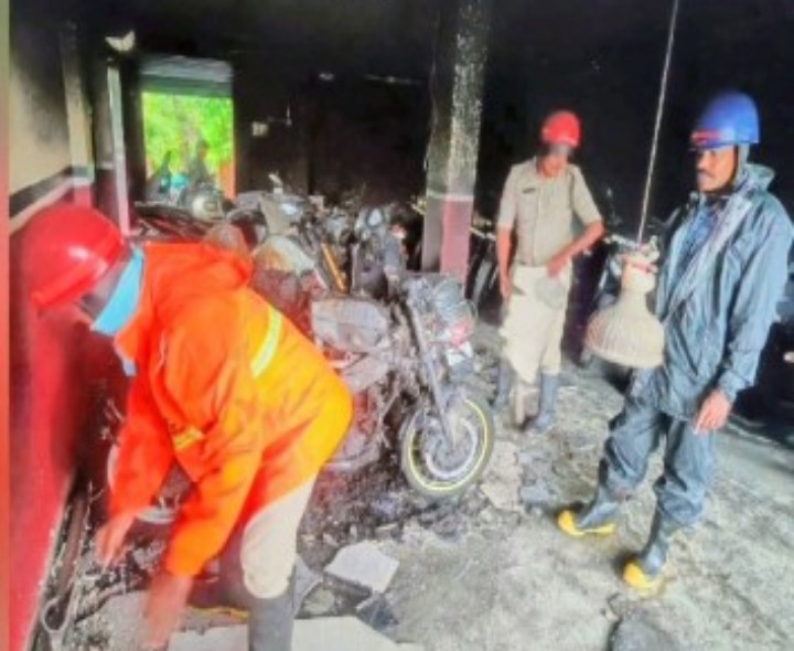 ఆటో ఫైనాన్స్ కంపెనీలో అగ్ని ప్రమాదం