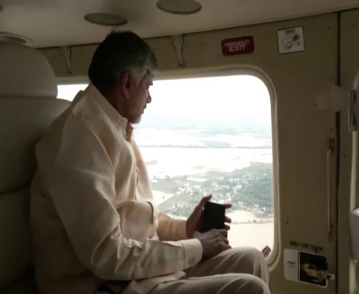 సీఎం చంద్రబాబు ఏరియల్ సర్వే