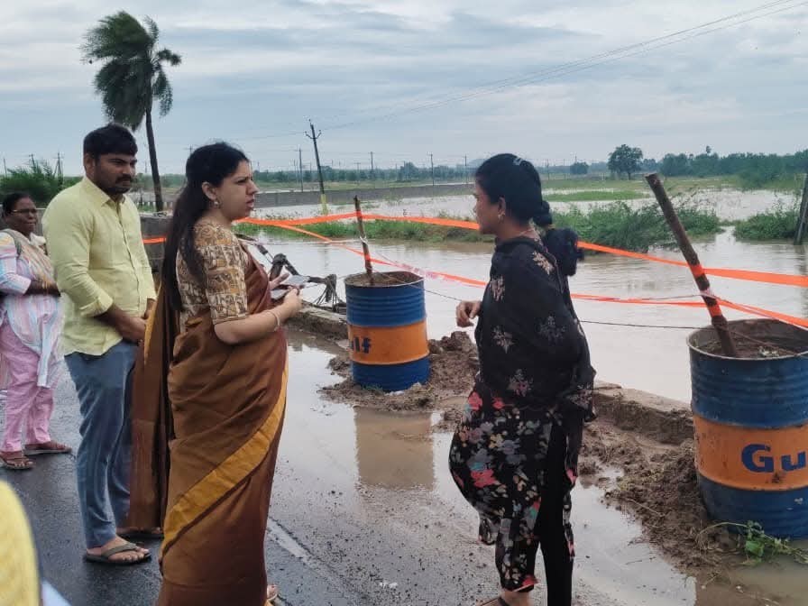 చిలకలూరిపేటలో పర్యటించిన జిల్లా కలెక్టర్