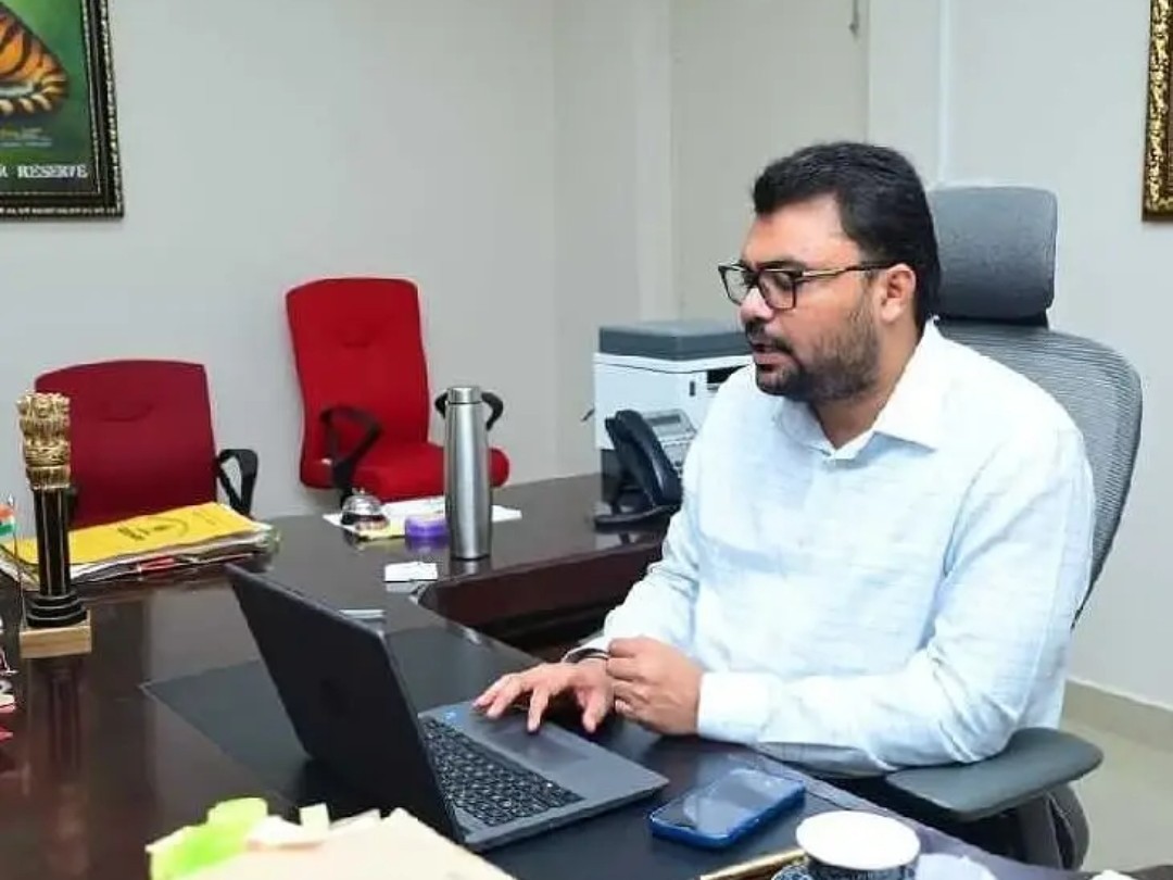 తుఫాన్ కంట్రోల్ రూమ్ ఏర్పాటు: కలెక్టర్