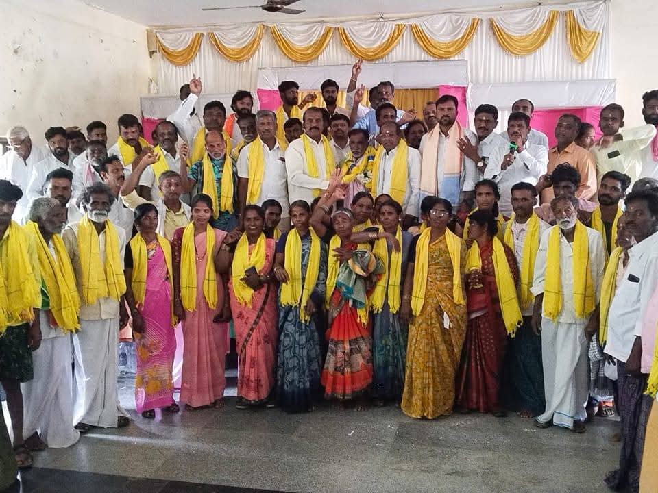 హేమావతి పంచాయతీలో వైసీపీకి భారీ షాక్