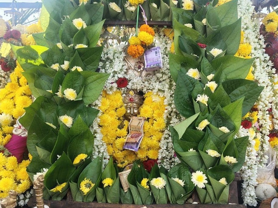 భక్తిశ్రద్ధలతో ఘనంగా ఎల్లమ్మ దేవి జాతర పూజలు