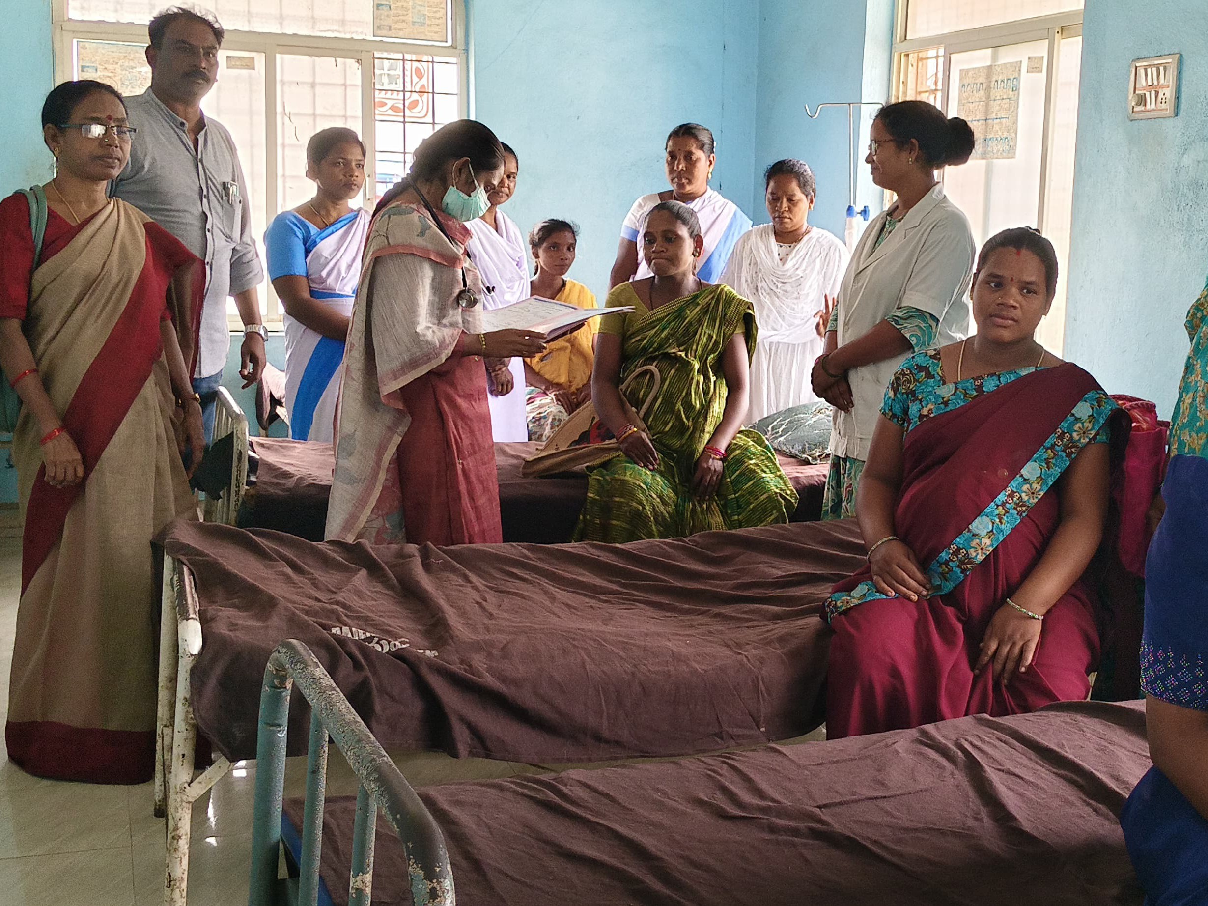 గర్భిణులు బర్త్ వెయిటింగ్ రూమ్‌కు తరలింపు