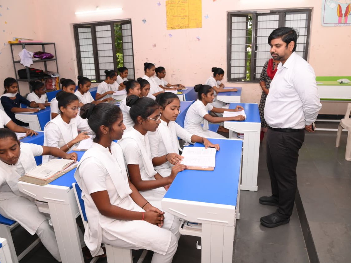 ప్రభుత్వ పాఠశాలల్లో నాణ్యమైన విద్య: కలెక్టర్