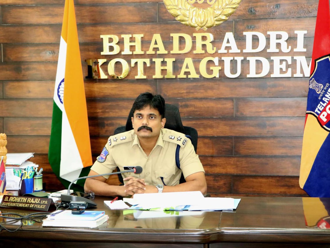 నెలవారి నేర సమీక్ష సమావేశం నిర్వహించిన ఎస్పీ