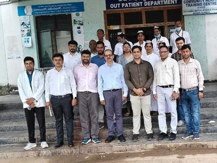 ఉట్నూర్ సీహెచ్సీలో వరల్డ్ బ్యాంక్ సభ్యుల తనిఖీ