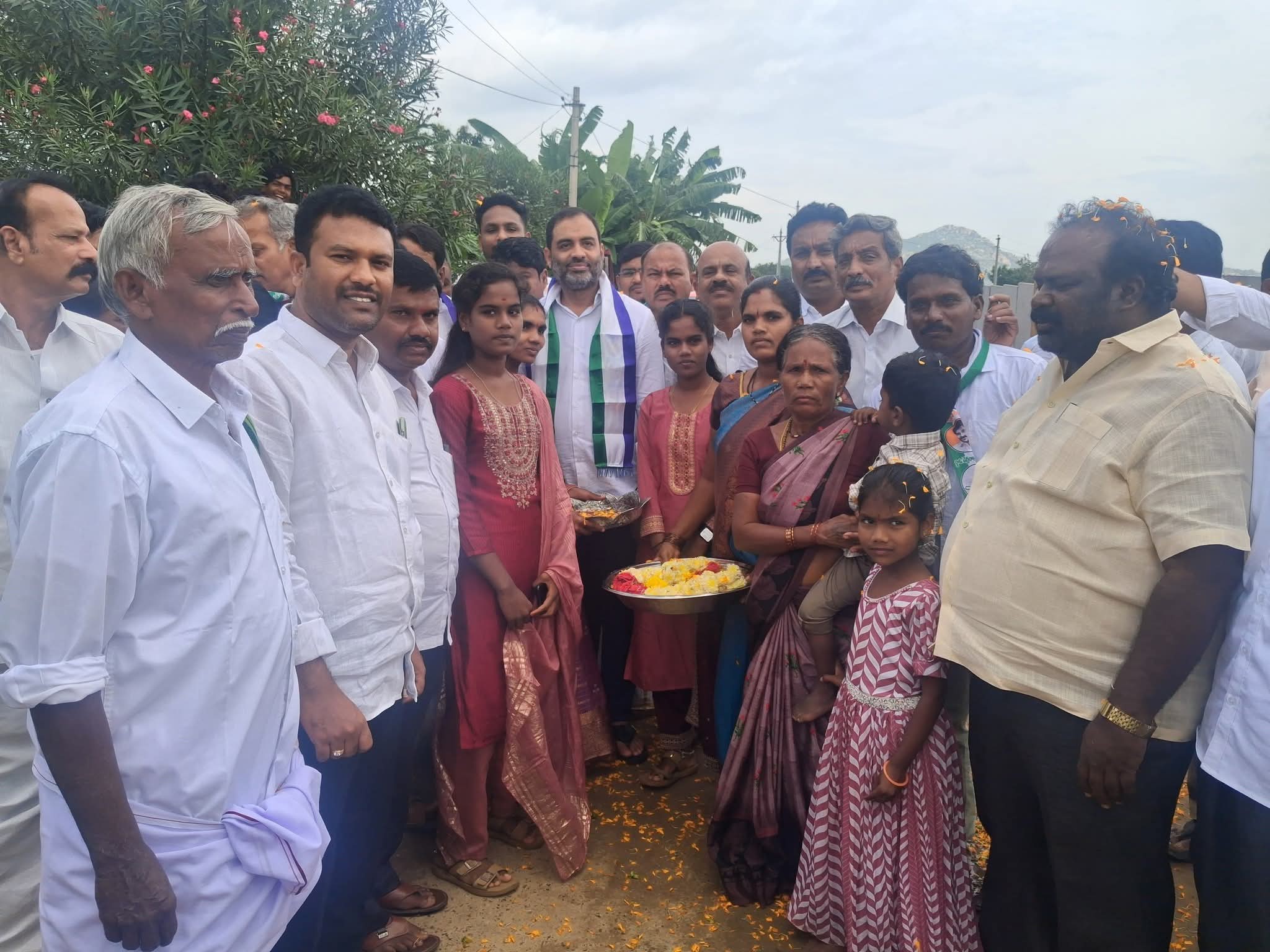 ప్రైవేటీకరణతో పేద విద్యార్థులకు నష్టం: మక్బూల్