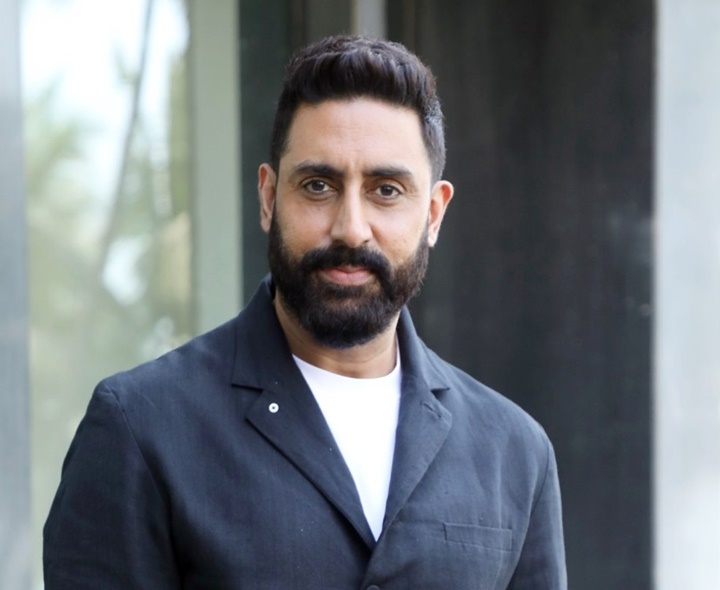 నెటిజన్‌ కామెంట్‌పై అభిషేక్‌ స్ట్రాంగ్‌ రిప్లై