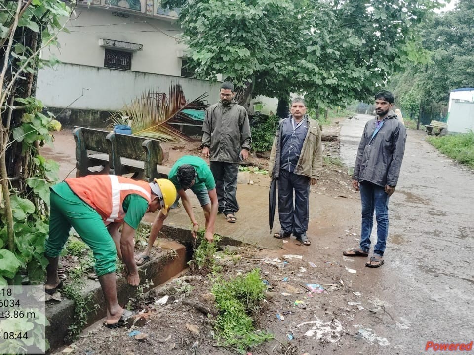 ‘పారిశుధ్య పనులు పక్కాగా చేపట్టాలి’