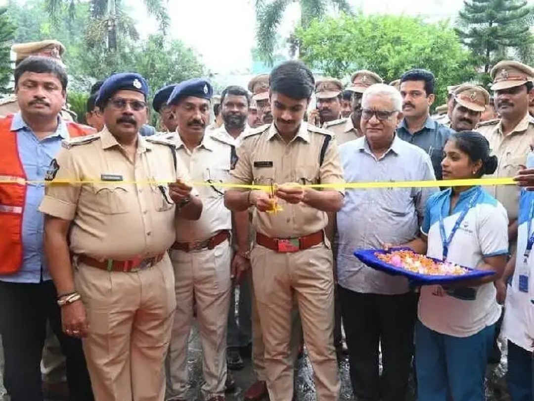 జిల్లా ఎస్పీ కార్యాలయంలో రక్తదాన శిబిరం