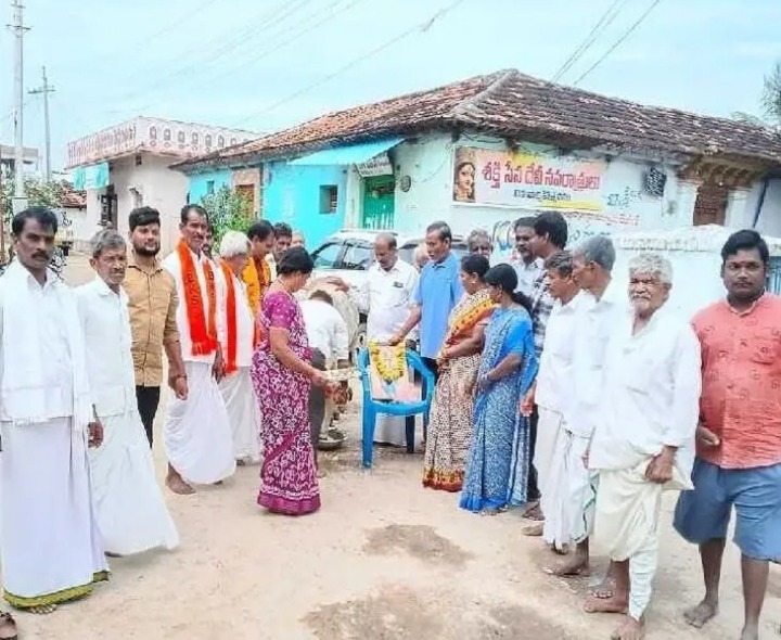 చిన్నమల్లారెడ్డిలో గోపాష్టమి వేడుకలు