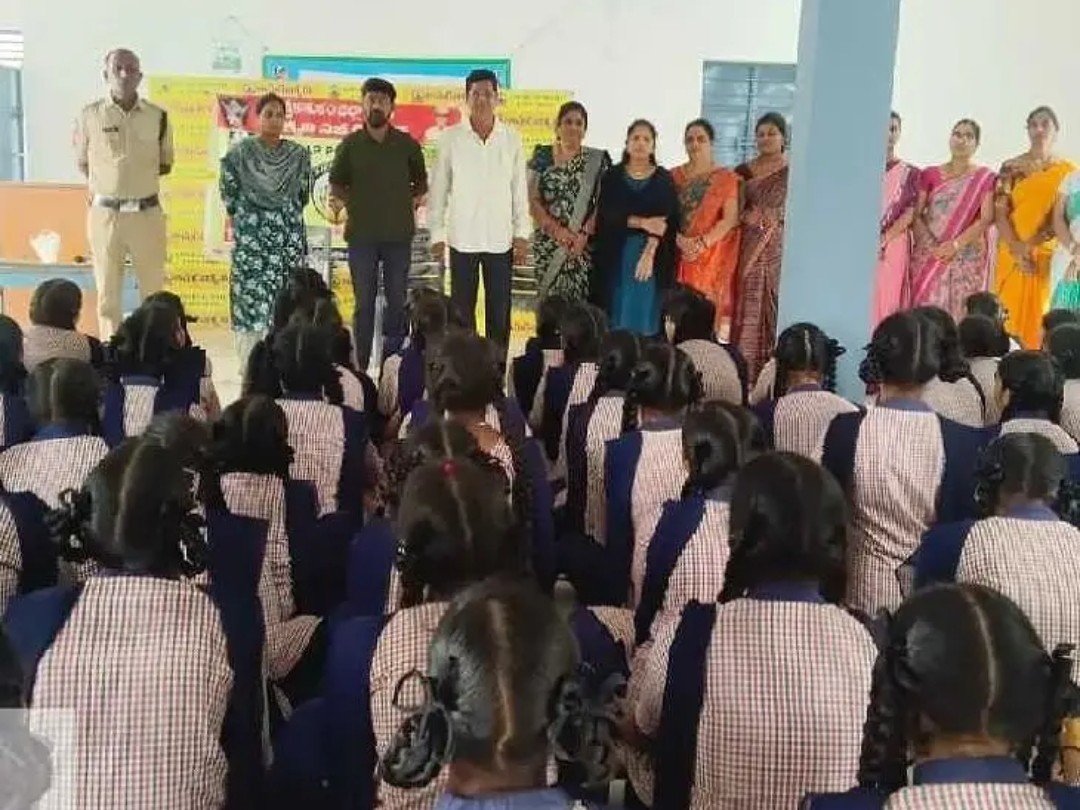 పాతపట్నంలో శక్తి యాప్పై అవగాహన