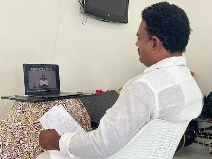 జగన్‌తో టెలీకాన్ఫరెన్స్‌లో పాల్గొన్న ప్రసాదరాజు