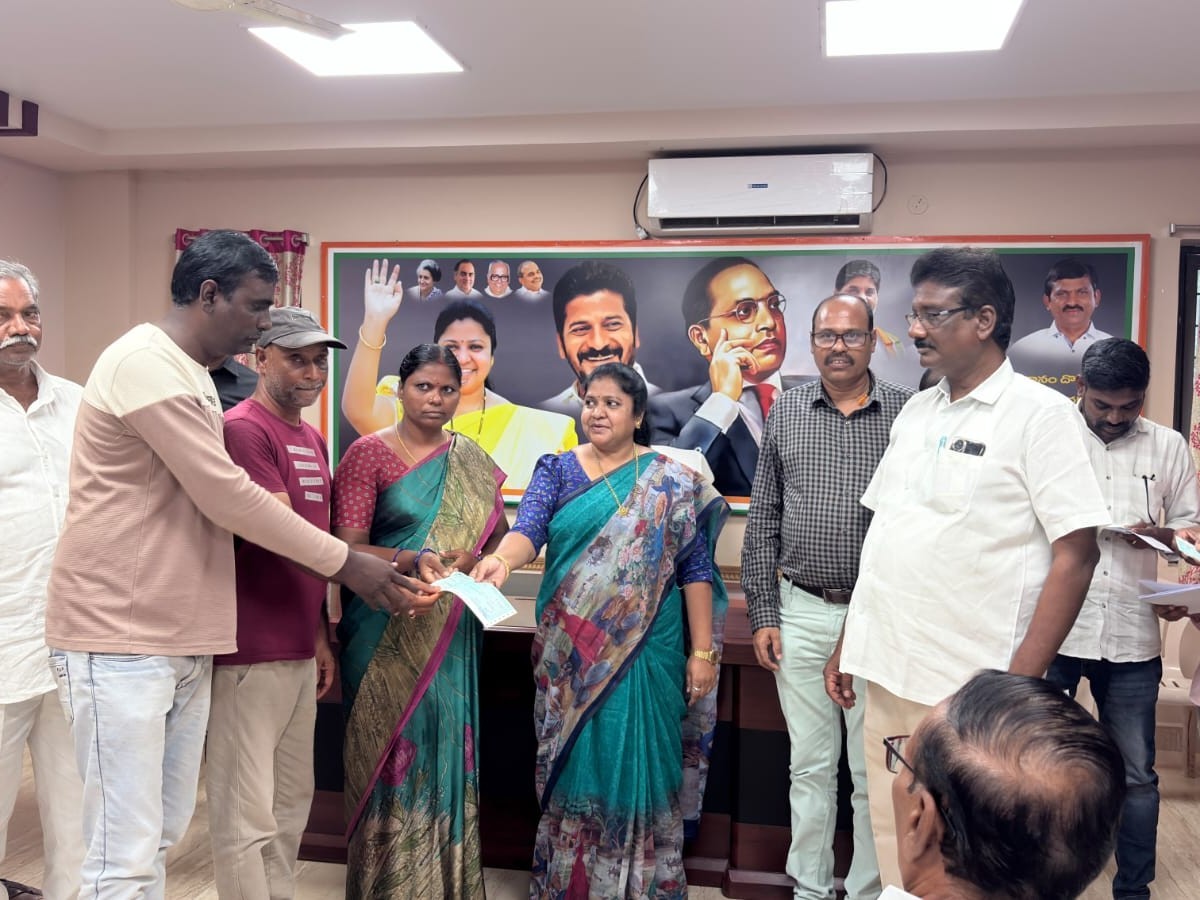 కాంగ్రెస్ ప్రభుత్వ హయాంలో అనేక అభివృద్ధి పథకాలు