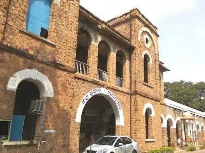 భార్యను హతమార్చిన భర్తకు జీవిత ఖైదు