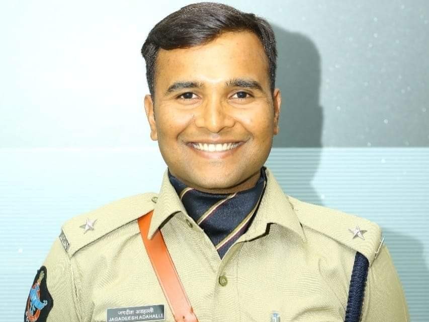 రంపచోడవం వోఎస్డీ విశాఖ డీసీపీ-1 గా బదిలీ