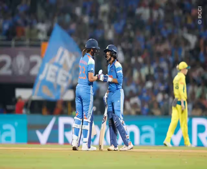 WWC సెమీస్: విజయానికి చేరువలో భారత్