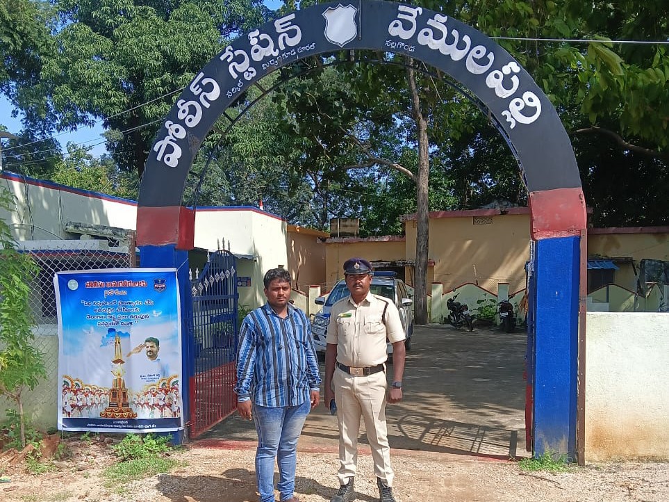 అక్రమ అరెస్టులతో ఉద్యమాలు ఆపలేరు: SFI