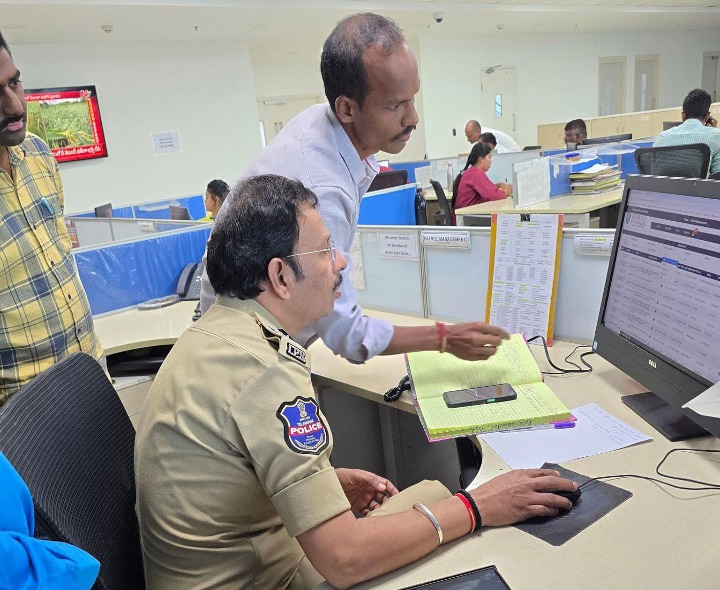 వివిధ విభాగాల పనితీరును పరిశీలించిన సీపీ