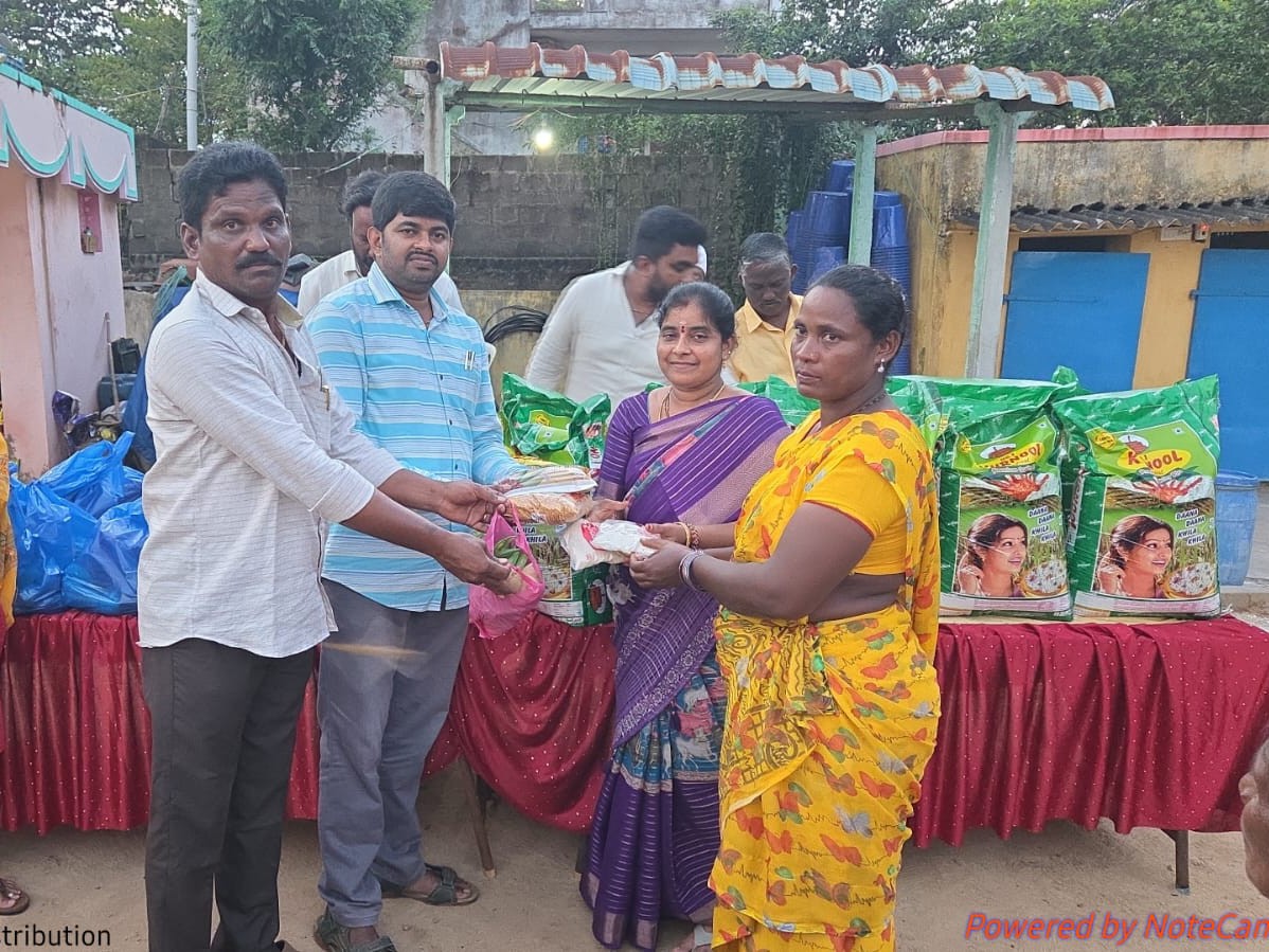 అల్లూరులో నిత్యవసర సరుకులు పంపిణీ