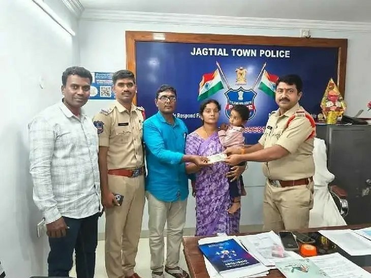 చిన్నారికి ఆర్థిక సహాయం చేసిన ఎన్నారైలు