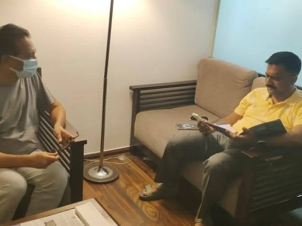 చాంద్ బాషాను పరామర్శించిన కేతిరెడ్డి