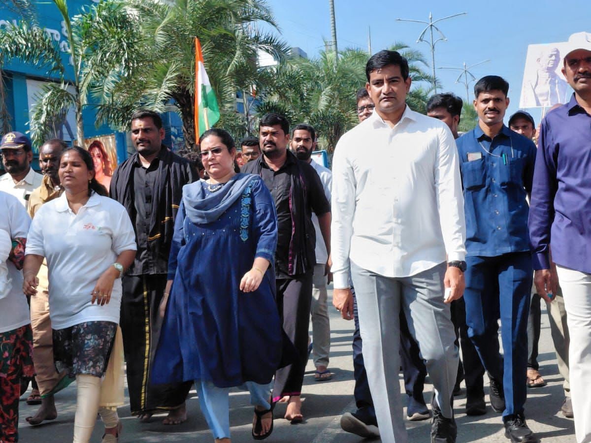 ఐక్యతా ర్యాలీలో పాల్గొన్న మంత్రి, ఎంపీ, ఎమ్మెల్యే