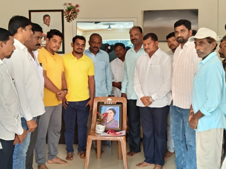 మహిళా శక్తికి ధైర్యసాహసాలకు ప్రతీక ఇందిరాగాంధీ: ఎమ్మెల్యే
