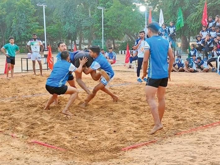 ఆదిలాబాద్‌లో క్రీడాకారుల ఎంపిక పోటీలు