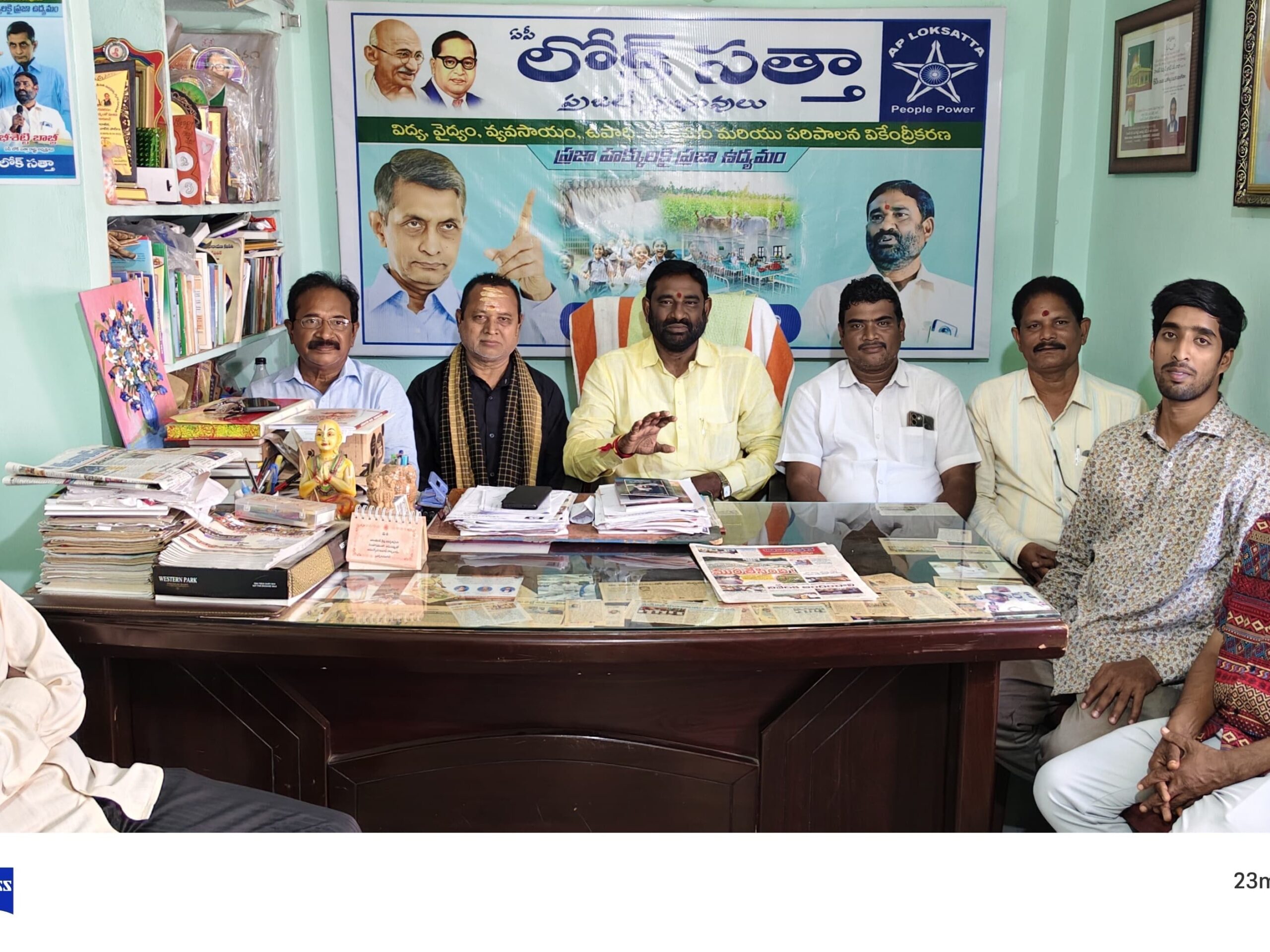 రైతుని కోలుకోలేని దెబ్బతీసిన మొంథా తుఫాను