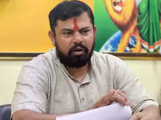 MS రాజును పార్టీ నుంచి సస్పెండ్ చేయాలి: రాజాసింగ్