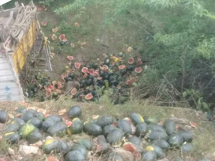 ప్రమాదం: బొలెరో బోల్తా.. ఒకరు మృతి