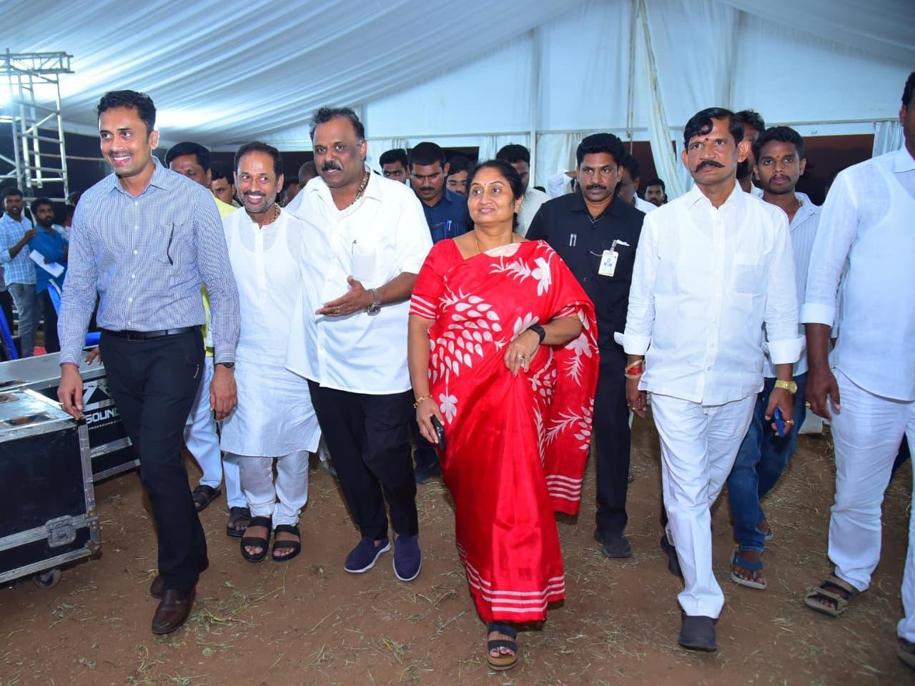 సీఎం పర్యటన ఏర్పాట్లను పరిశీలించిన మంత్రి సవిత