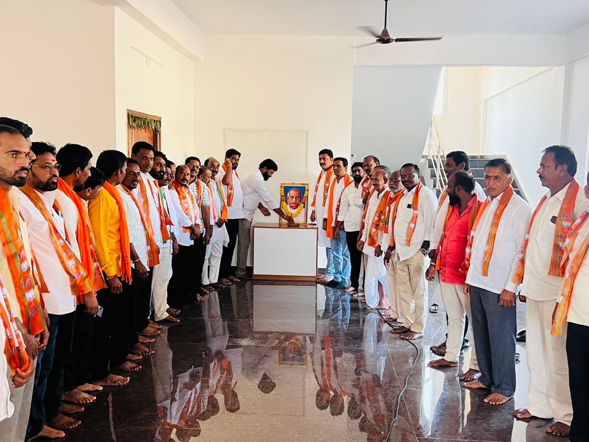 తెలంగాణకు విముక్తి కల్పించిన ధీరోదాత్తుడు పటేల్: బ్రహ్మానందం