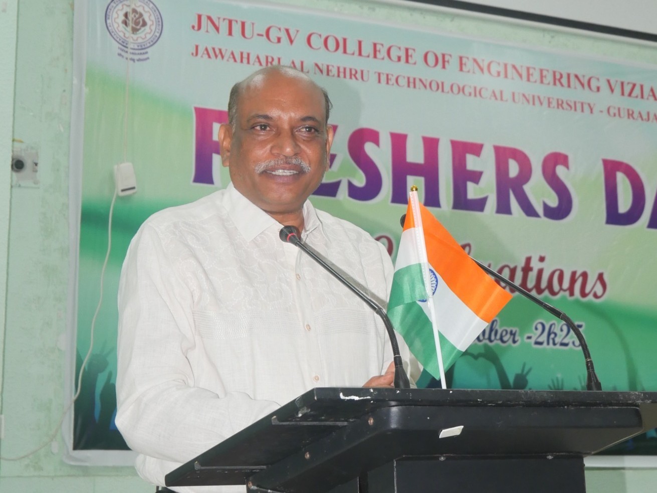 తత్కాల్ ఫీజు రద్దు