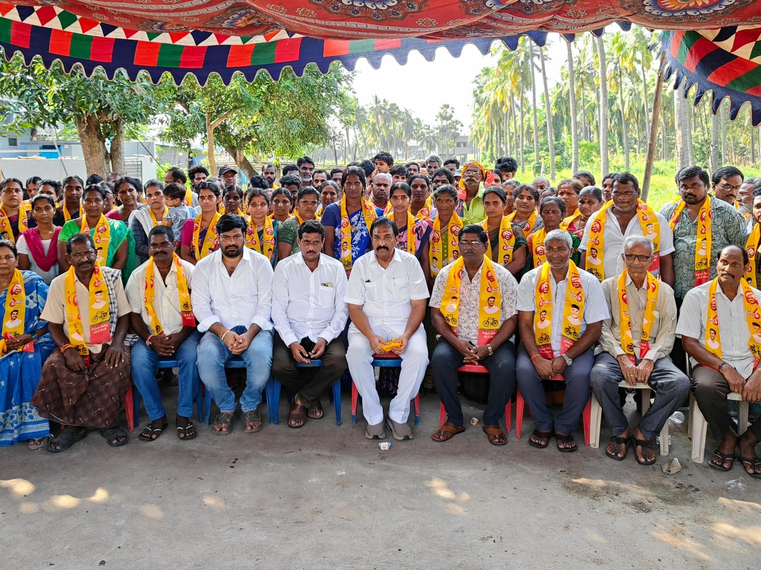 ఆత్రేయపురం: వైసీపీ నుంచి టీడీపీ లోకి చేరికలు