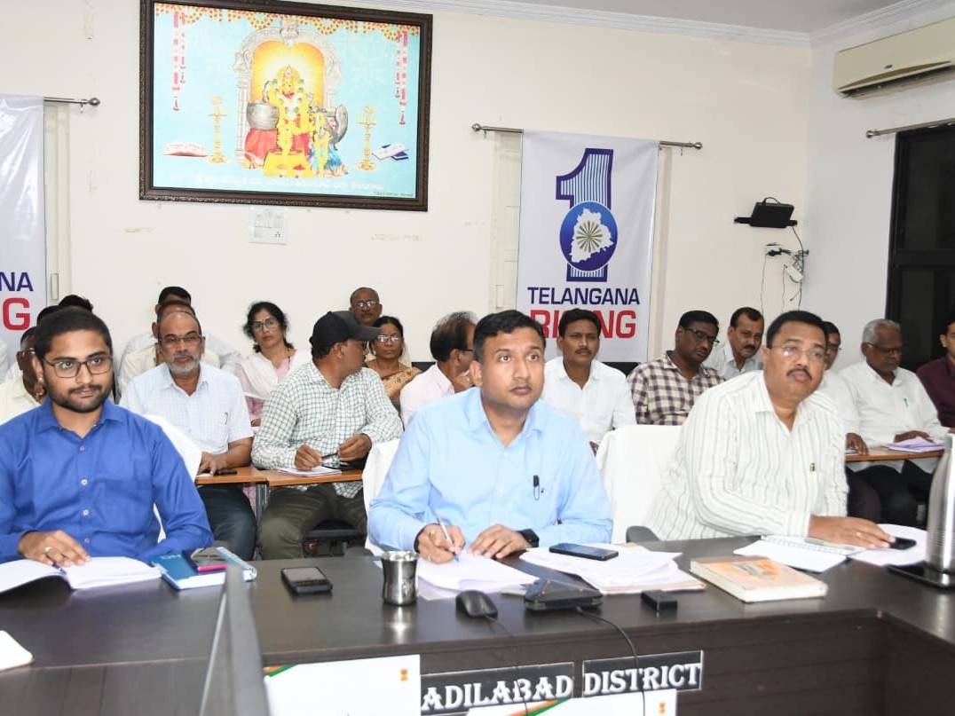 ‘ప్రభుత్వ పాఠశాలల బలోపేతమే లక్ష్యంగా ముందుకు వెళ్లాలి’