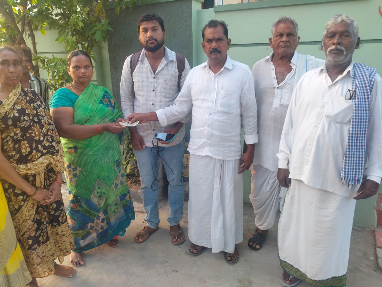 ఫిరంగిపురంలో ఎన్టీఆర్ భరోసా పింఛన్ల పంపిణీ