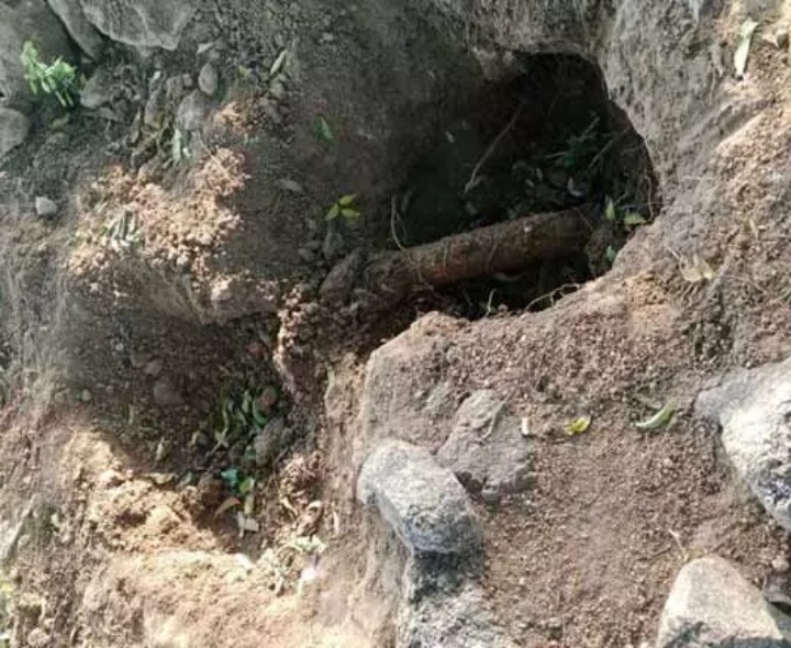 ఆలయంలో గుప్త నిధుల కోసం తవ్వకాలు