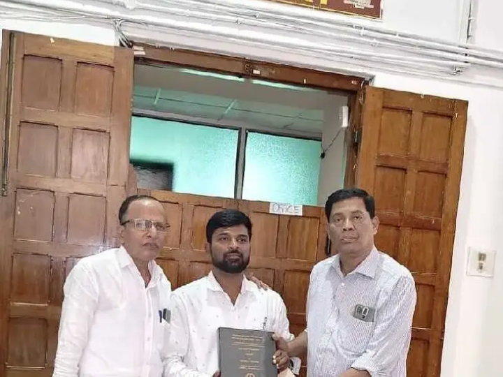 పార్ట్ టైం అధ్యాపకుడికి డాక్టరేట్ ప్రధానం