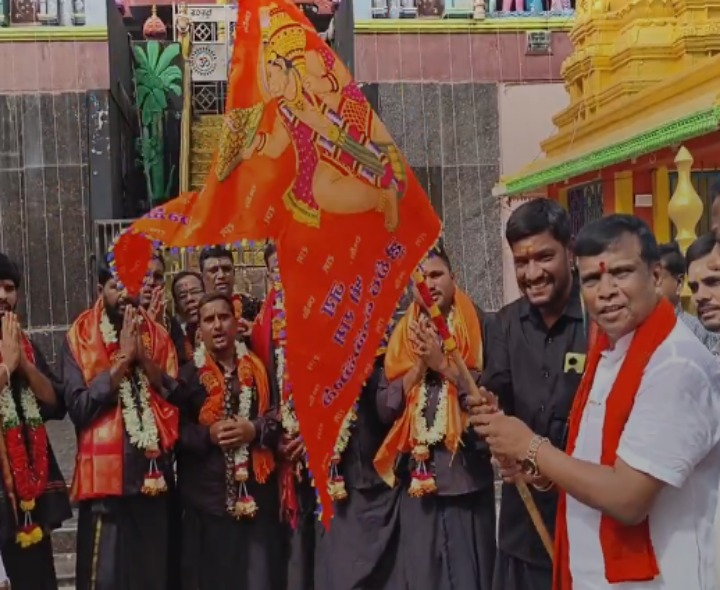 శబరిమల మహా పాదయాత్రను ప్రారంభించిన అర్బన్ ఎమ్మెల్యే