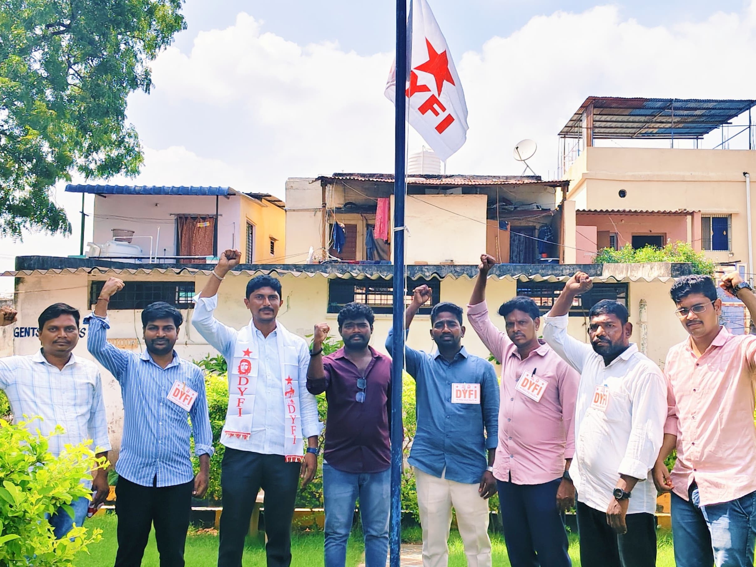 కడప ఉక్కు సాధనే లక్ష్యంగా పోరాడుదాం: DYFI